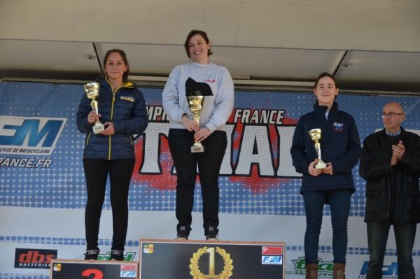 podium championnat féminin.jpg